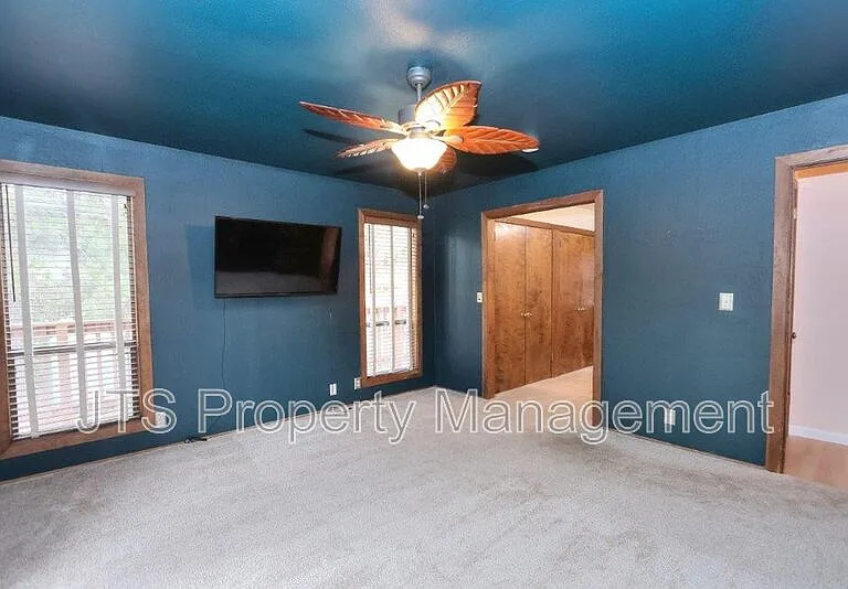 2812 Centennial Ct — Photo 28