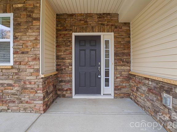 3rd image of 14413 Old Dobbin Dr