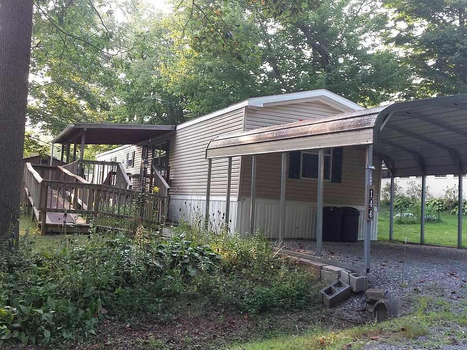1st image of 144 Magnolia Dr