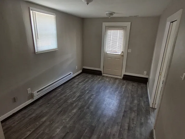 260 E Orchard St #4 — Photo 14
