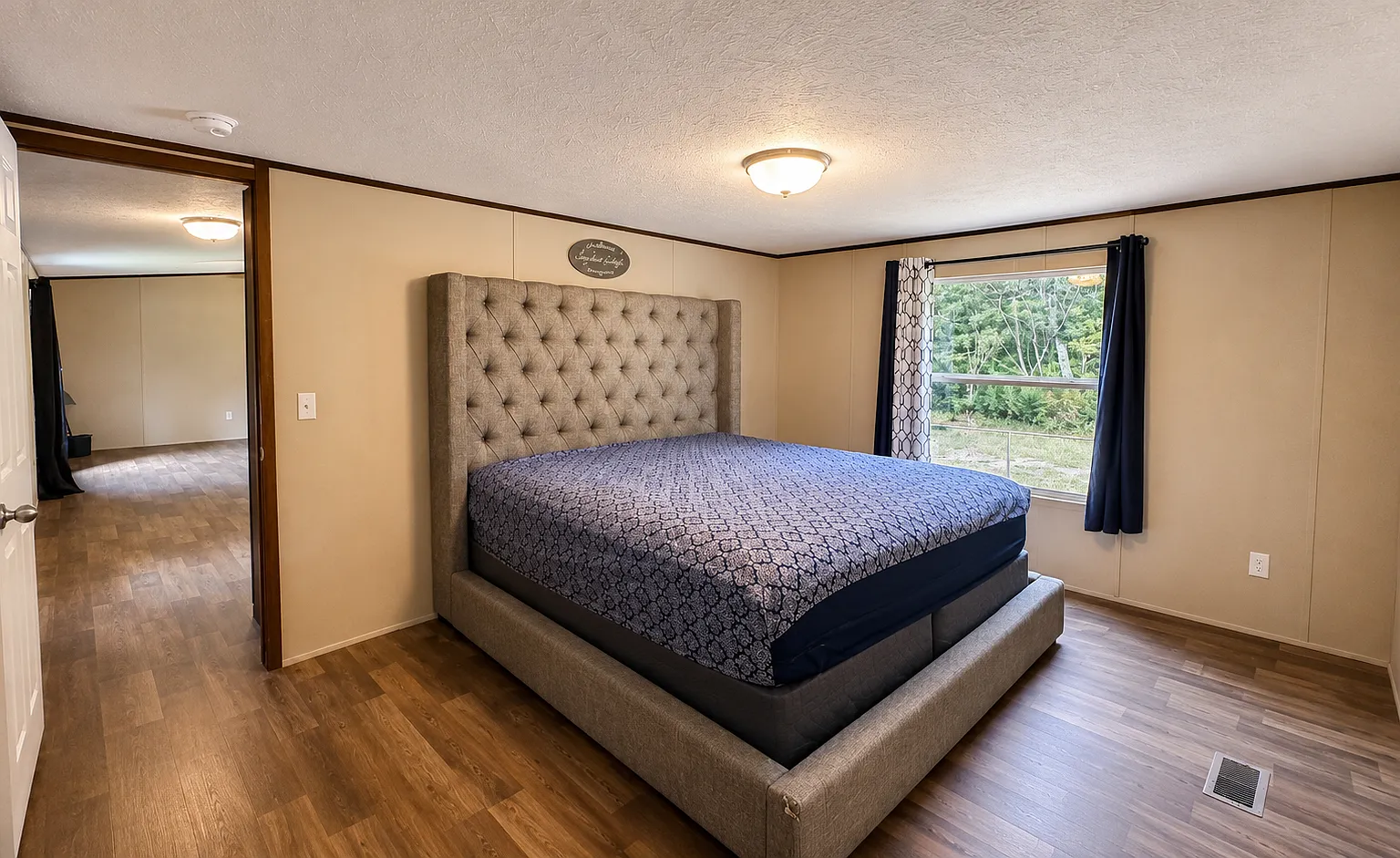 3 bed, 1140 sqft, $1,600 — Photo 4