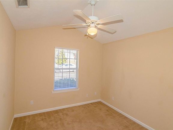 3rd image of 941 Saddle Creek Run