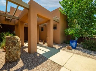 2155 Plazuela Vis, Santa Fe, NM 87505