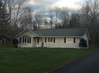 272 Enfield Rd, Lincoln, ME 04457