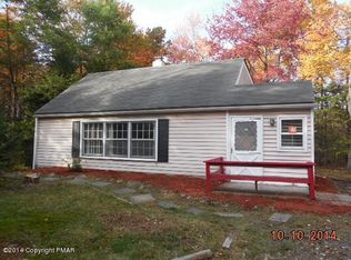 5160 Pine Tree Ln, Pocono Summit, PA 18346