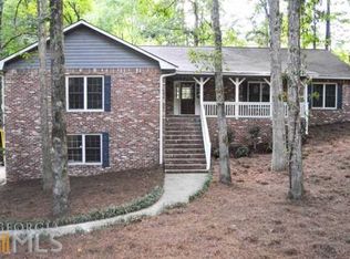 1213 Wind Hill Ln SW, Marietta, GA 30064