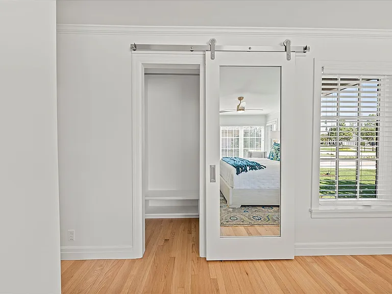6521 Avondale Dr — Photo 27