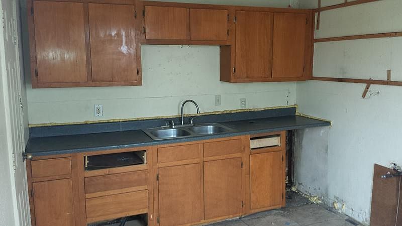 2nd image of 1624 N Seminole St