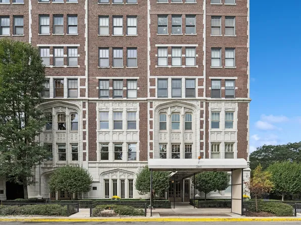 2440 N Lakeview Ave #11D, Chicago, IL 60614