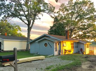 2063 Miles Rd, Lapeer, MI 48446