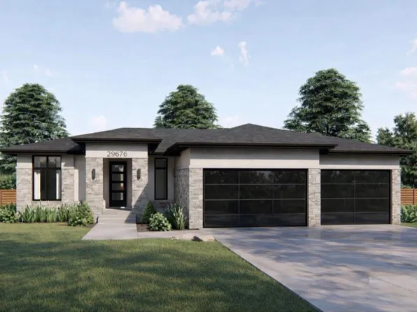 6 Sunningdale Dr, Leamington, ON N8H 0C5