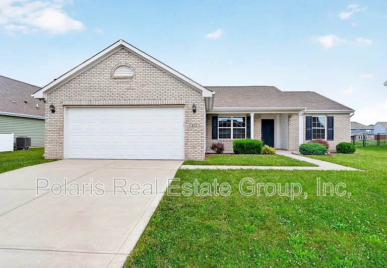 872 Cherry Tree Ln — Photo 1