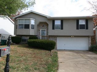 3920 Walnut Ridge Ct, Imperial, MO 63052