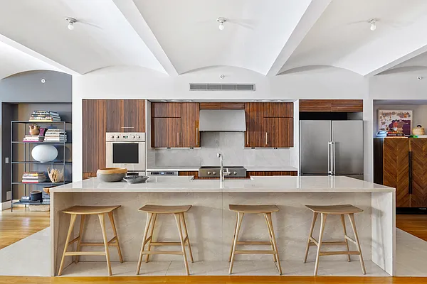 Sold by Compass | media 7