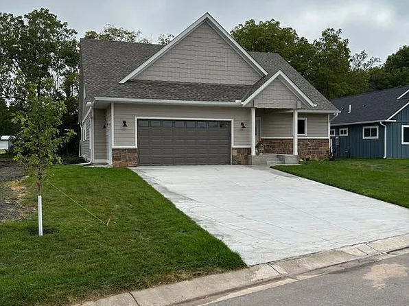 715 Jenks Ave SW, Cokato, MN 55321