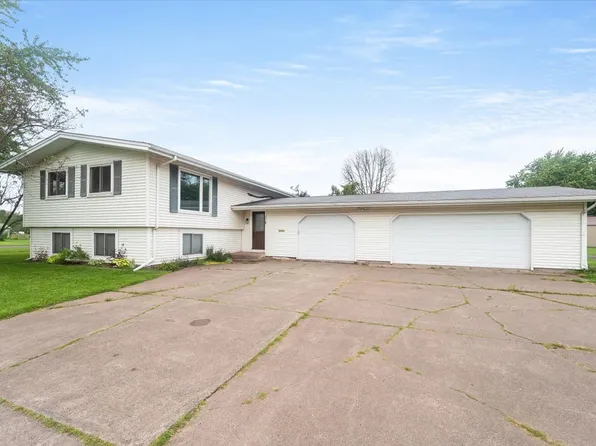 318 37th Ave E, Superior, WI 54880