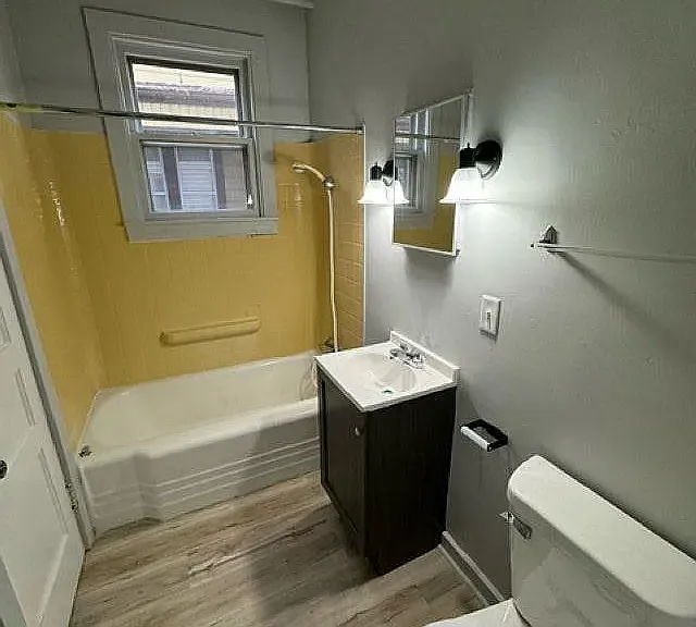 1 bed, 965 sqft, $900 — Photo 1