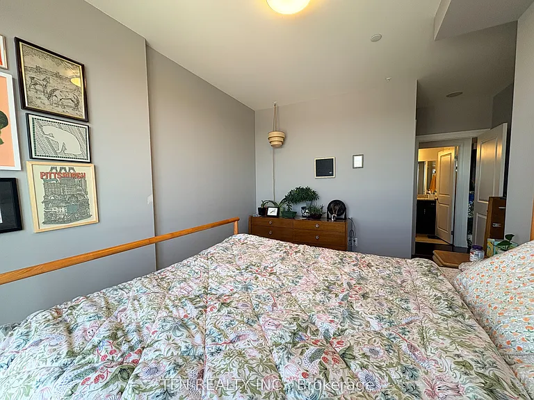 160 Macdonell St #1508 — Photo 18