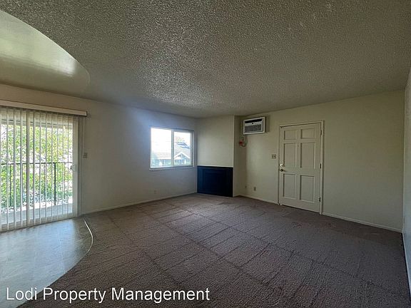 5th image of 715 N Church St APT 2