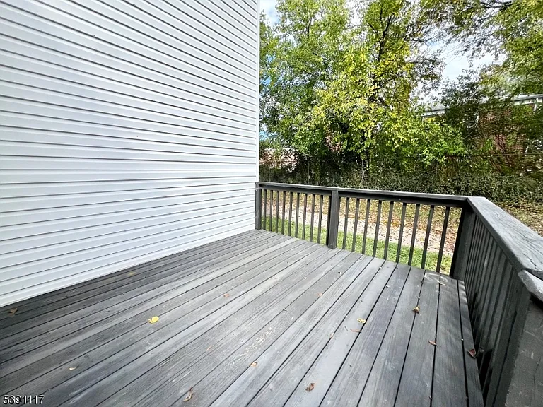 55 Lincoln Cir — Photo 11