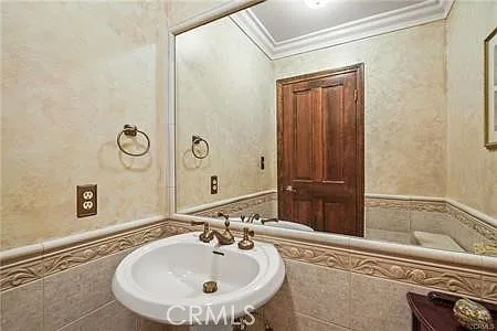 22755 Dale Ct — Photo 7