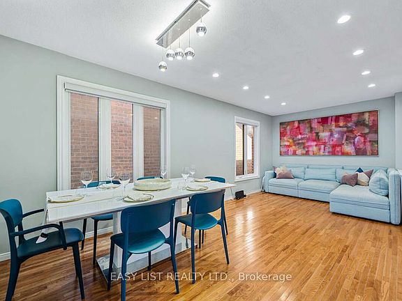 5th image of 109 Whitney Pl
