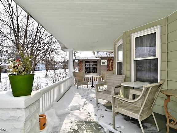 2nd image of 1514 Rydalmount Rd