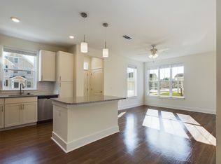 475 Quinn Ln #18-103, Lebanon, IN 46052