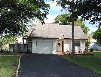1st image of 3903 NW 73rd Ter