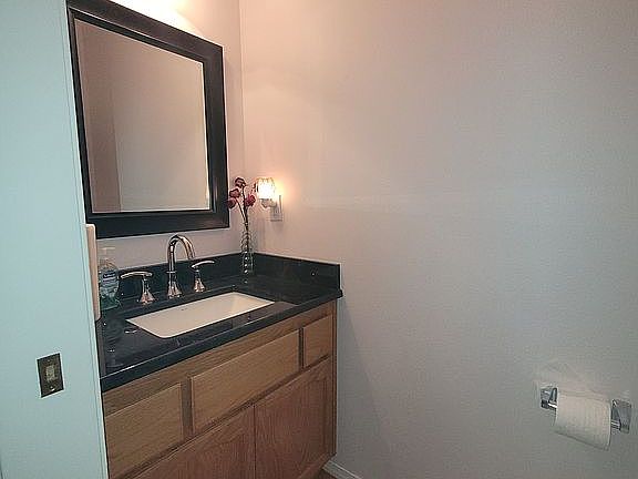 4th image of 11724 NW 13th Ct