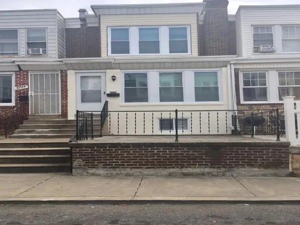 6726 Dorel St, Philadelphia, PA 19142
