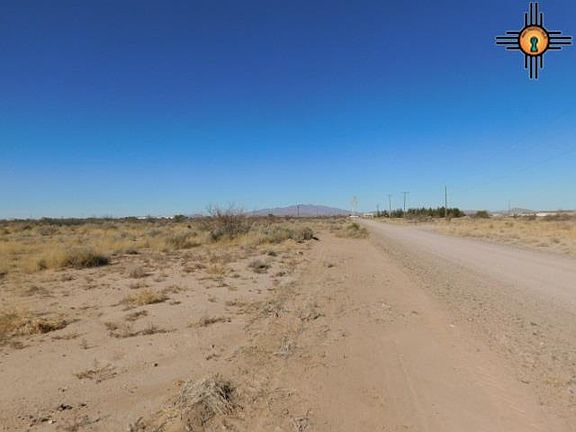 4th image of Amapola Rd SE