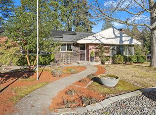 1944 NE Clemens St, Bremerton, WA 98310