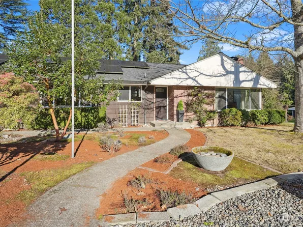 1944 NE Clemens Street, Bremerton, WA 98310