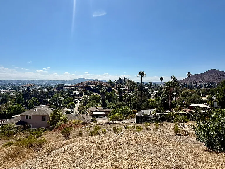 1698 Via Elisa Dr — Photo 40