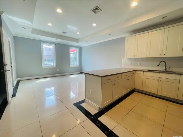 575 Evergreen Avenue, Brooklyn, NY 11221