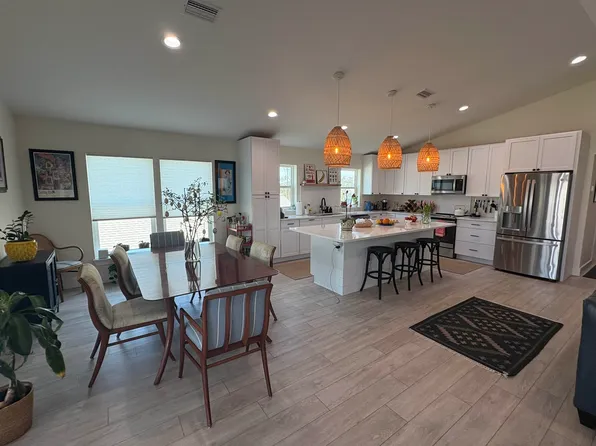 221 Desoto Rd, Saint Augustine, FL 32080
