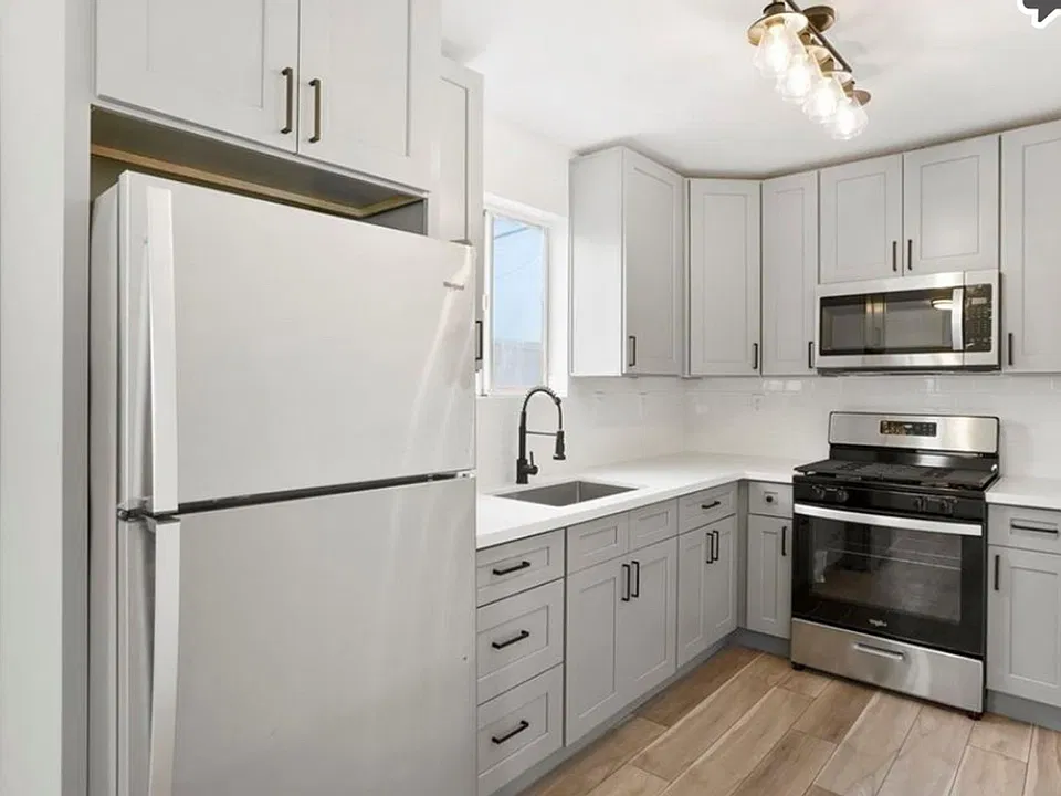4339-4335 41st St