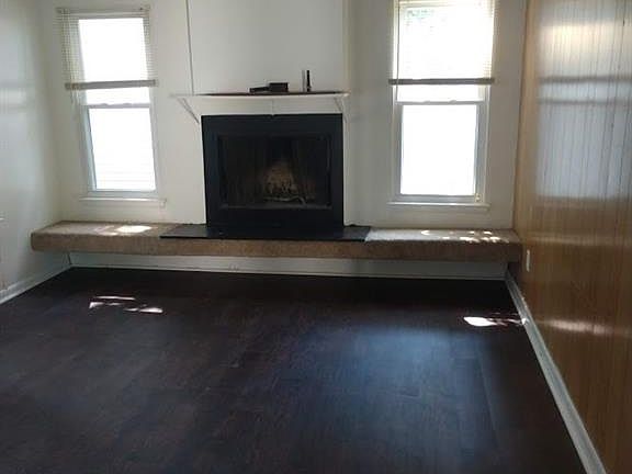 3rd image of 3872 Danville Ct