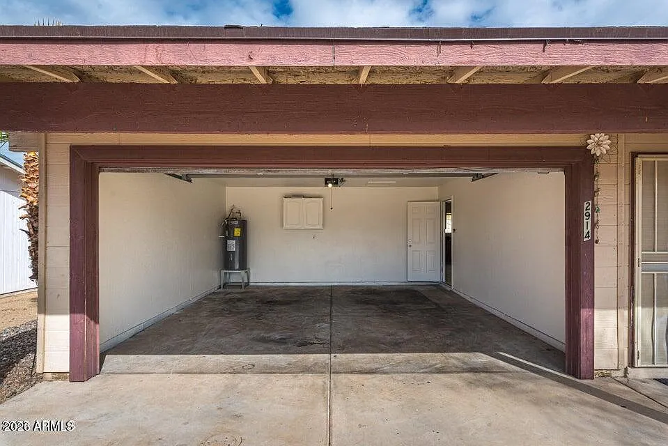 3 bed, 2.0 bath, 1584 sqft, $2,200 — Photo 4