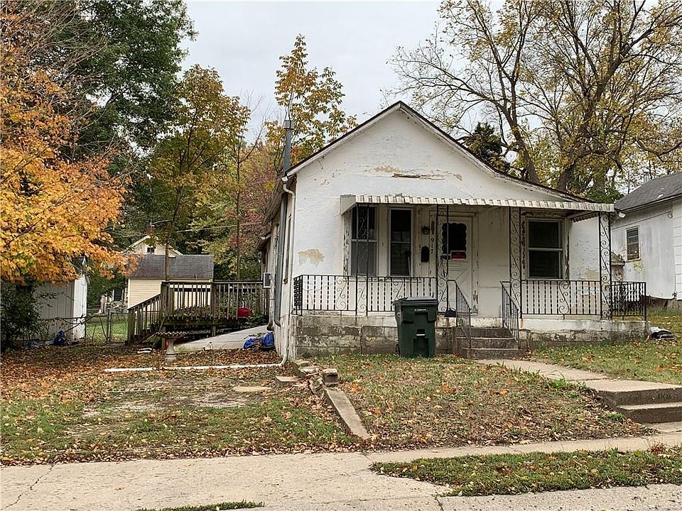 1st image of 917 Kiowa St