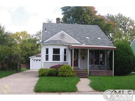 3880 Bacon Ave photo 1
