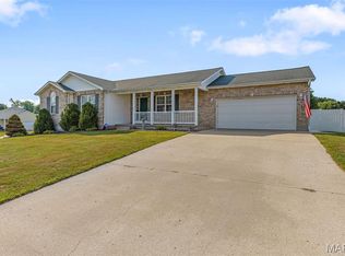 603 Log Cabin Ln, Farmington, MO 63640