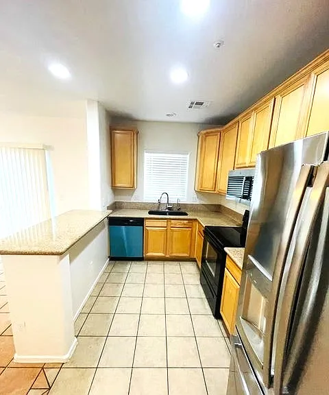 15818 N 25th St #119 — Photo 3