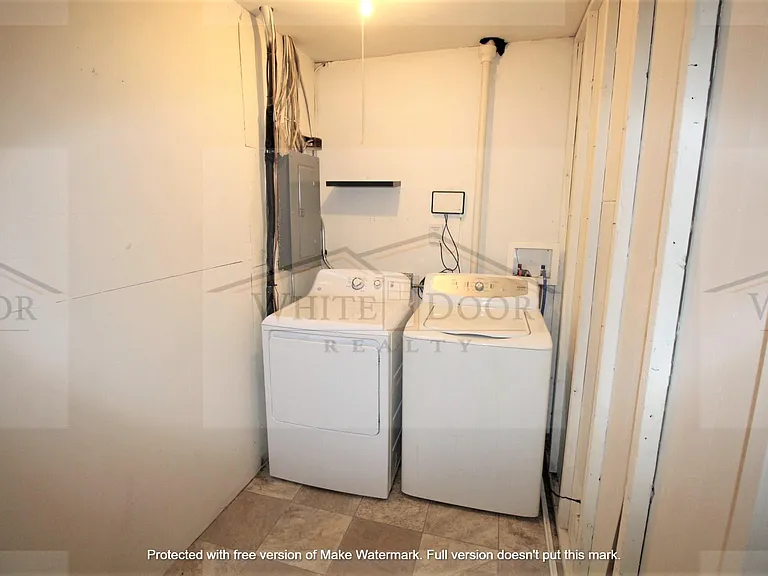 1417 Rochelle Dr — Photo 5