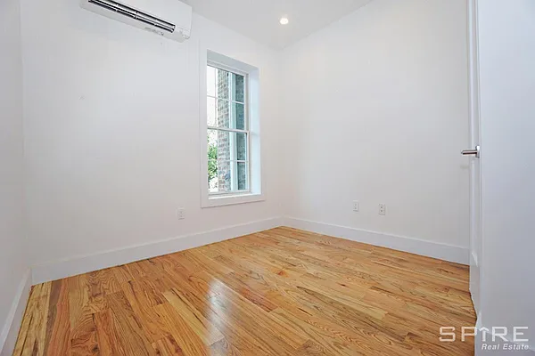 Rented by Spire Group | media 19