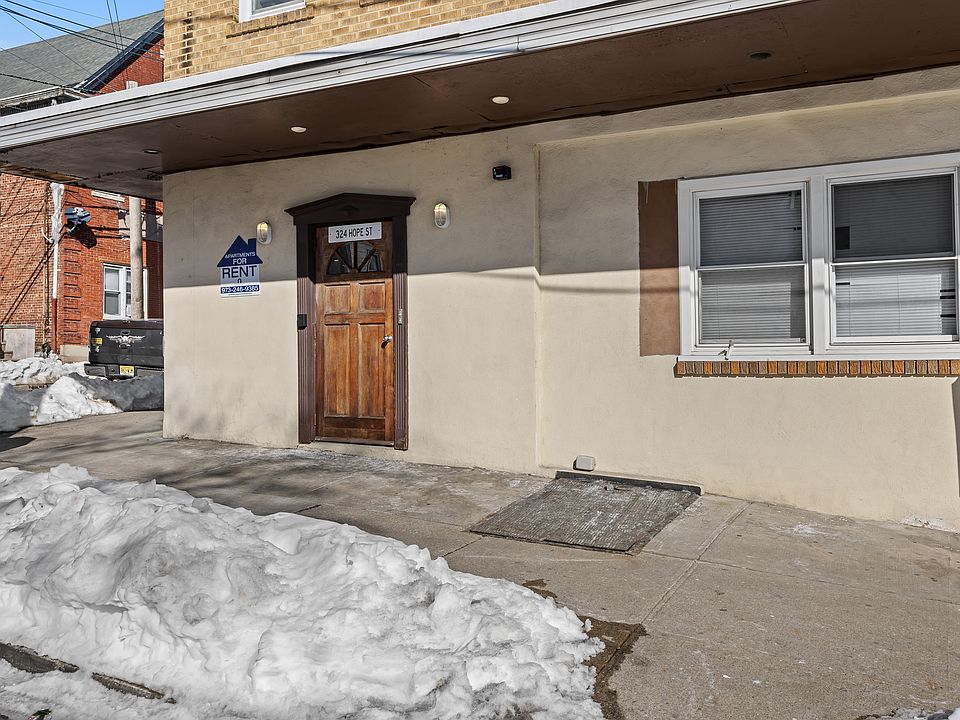 1st image of 324 Hope Ave #1