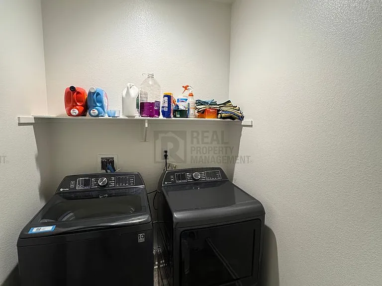 3071 Homeward St — Photo 31