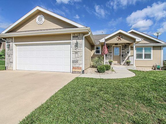 2nd image of 1008 Laussac Dr