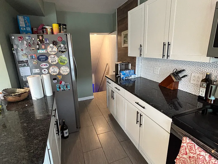 1105 Bryan St — Photo 6